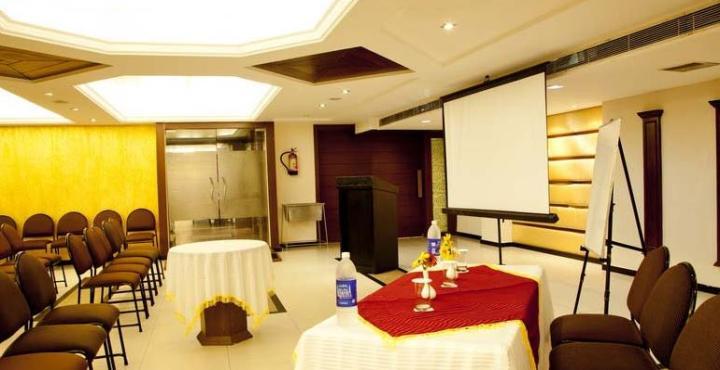 Hotel Klg International Zirakpur Exterior photo