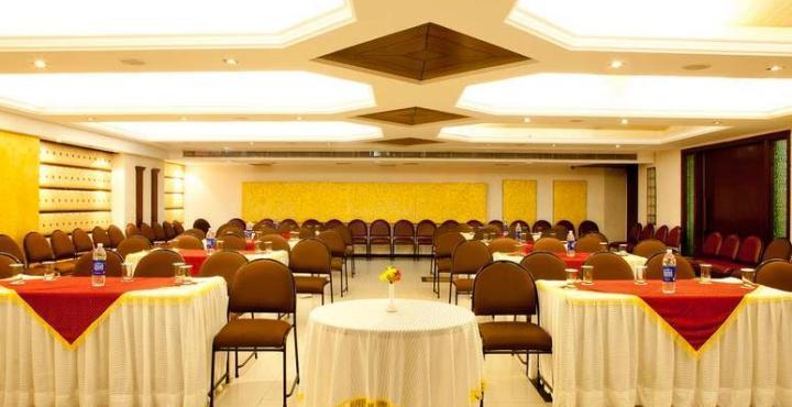 Hotel Klg International Zirakpur Exterior photo