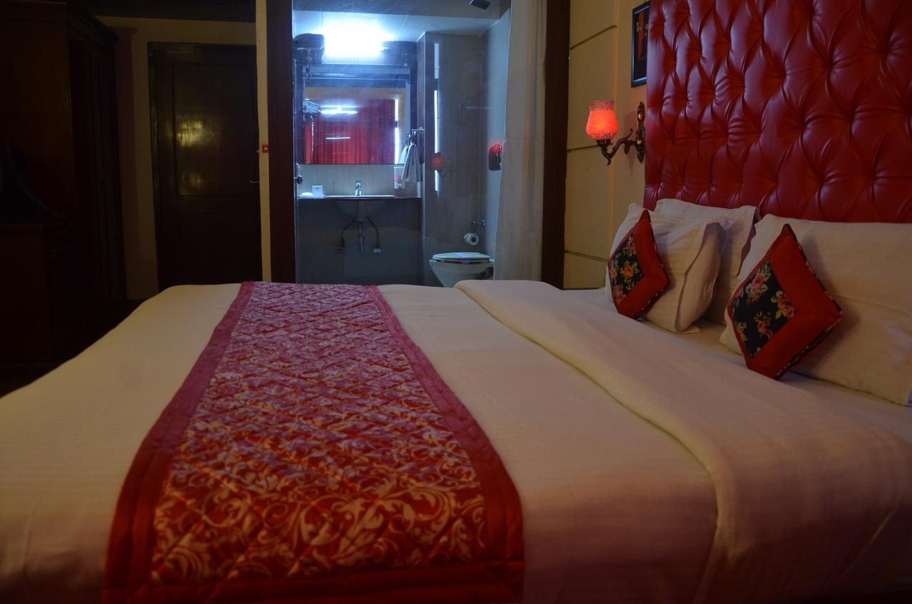 Hotel Klg International Zirakpur Exterior photo