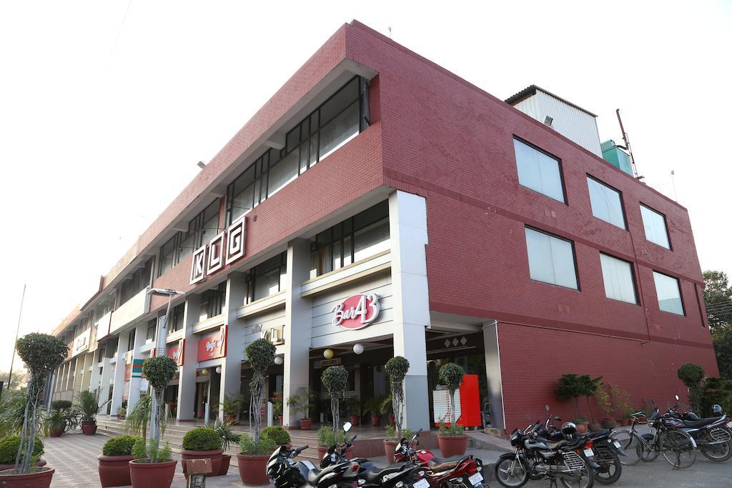 Hotel Klg International Zirakpur Exterior photo